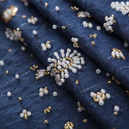 Джинс с вышивкой Dolce&Gabbana 015-19279 синий