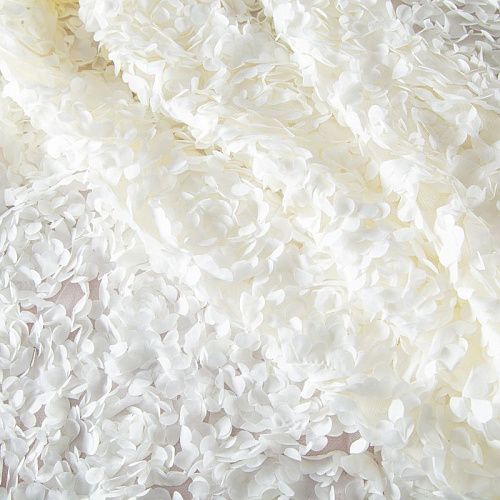 Объемная вышивка на сетке 010-20046 молочный